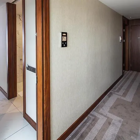 Otel Lionel 5*