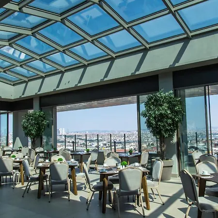 Lionel İstanbul