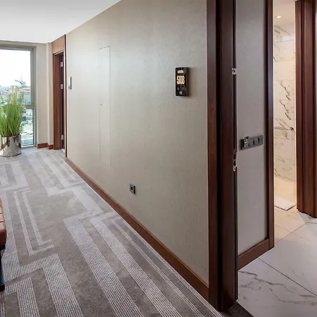 Otel Lionel 5*