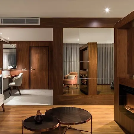 Lionel Otel