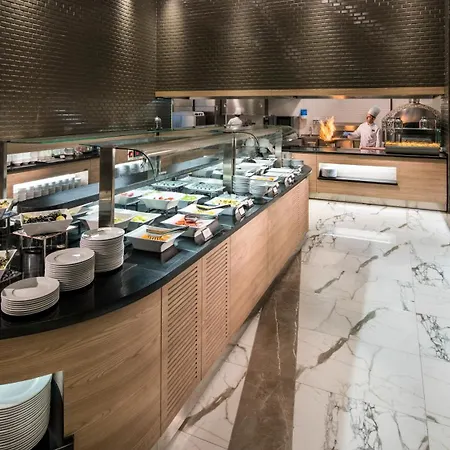 ليونيل إسطنبول اسطنبول