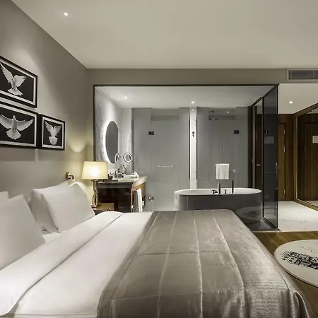 Lionel Otel