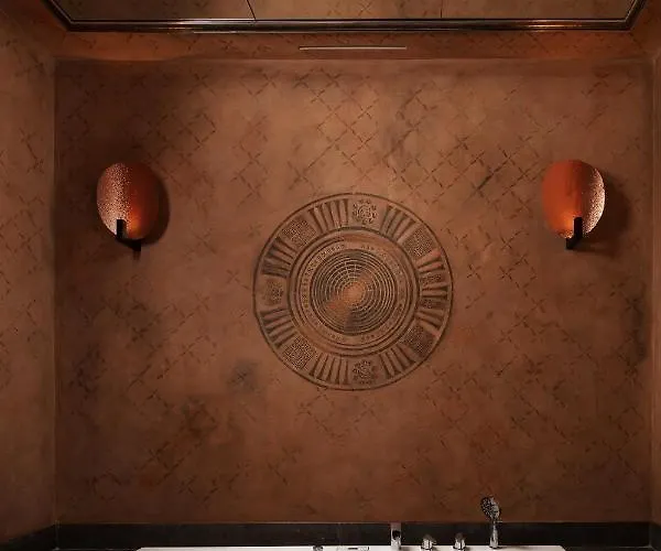 Отель Lionel 5*