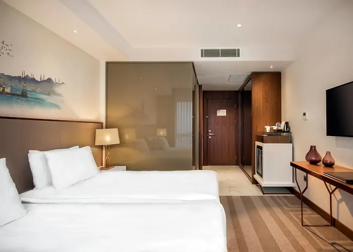 Отель Lionel 5*