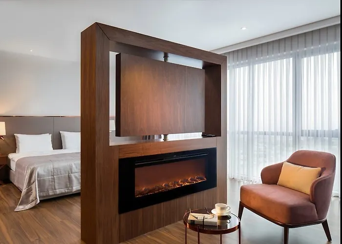 Отель Lionel 5*