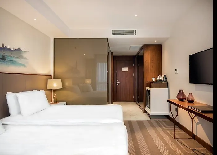 Отель Lionel 5*